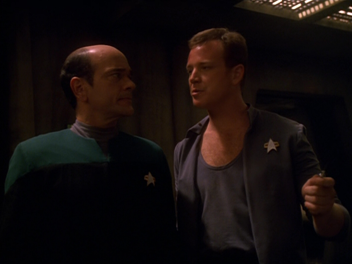extant_StarTrek_VOY_5x13-Gravity_01204.jpg