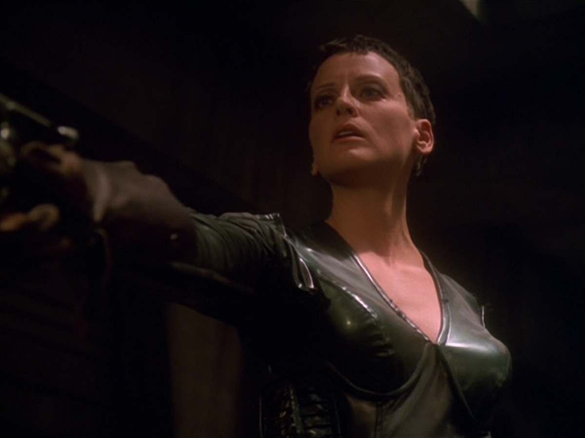 extant_StarTrek_VOY_5x13-Gravity_01223.jpg