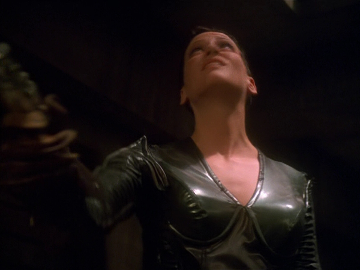 extant_StarTrek_VOY_5x13-Gravity_01233.jpg