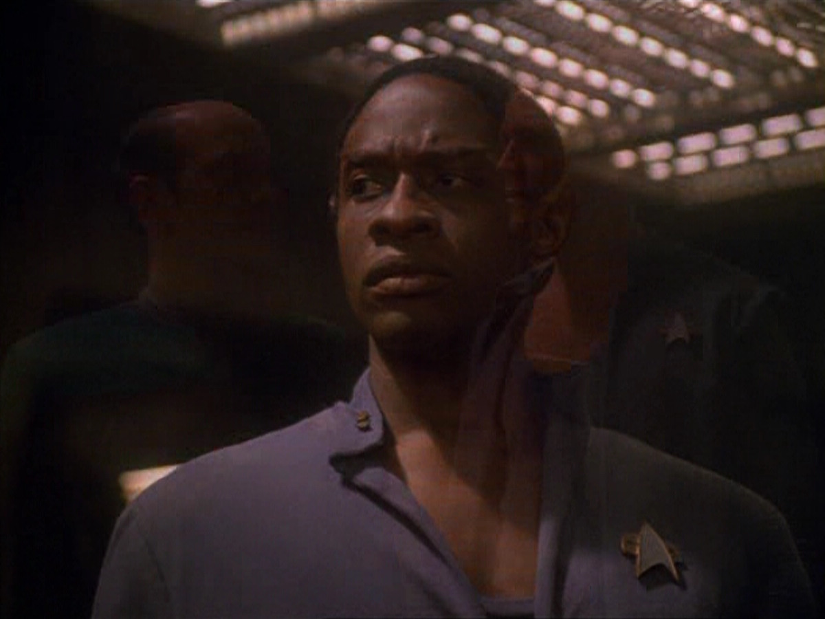 extant_StarTrek_VOY_5x13-Gravity_01254.jpg