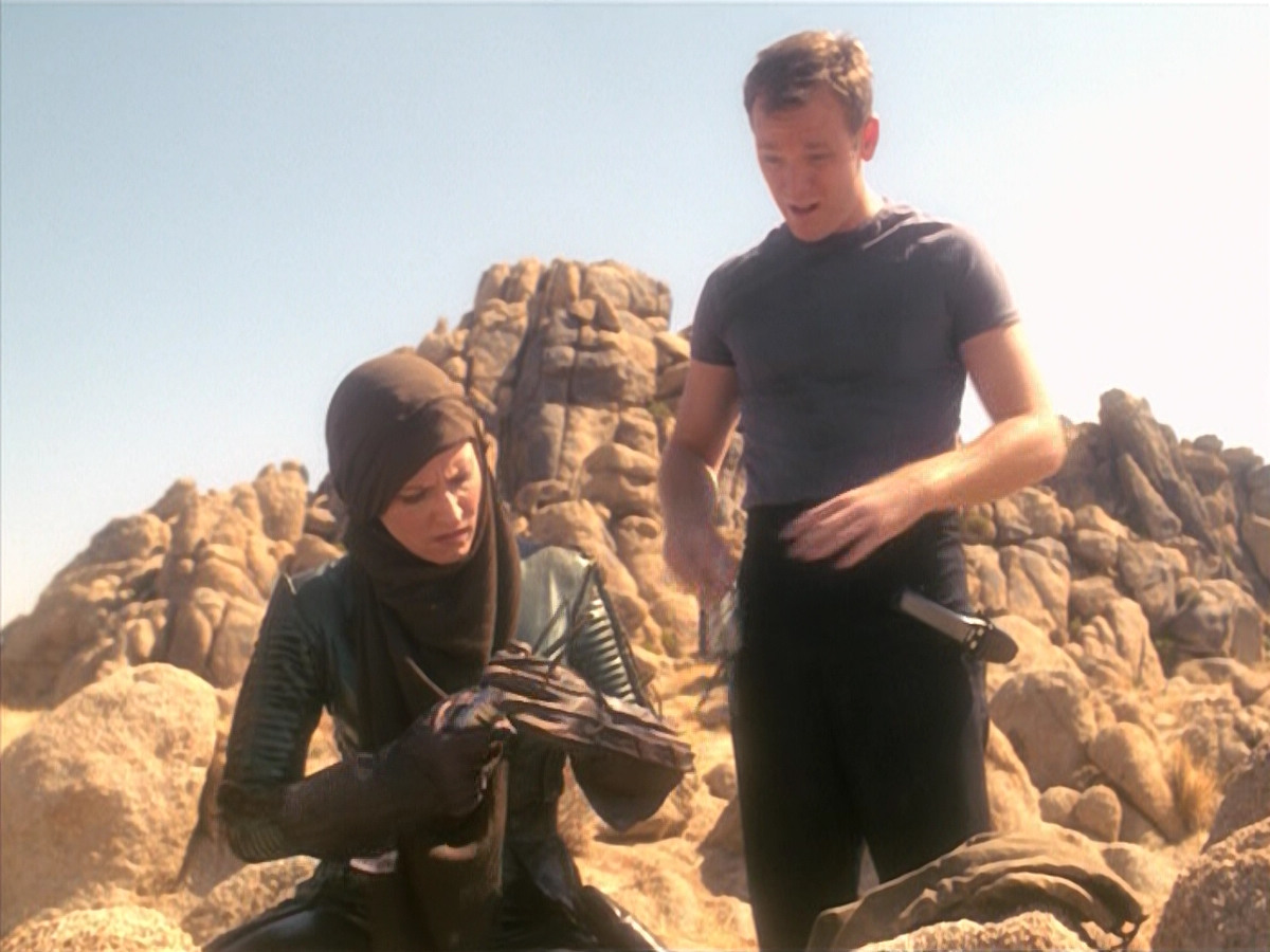 extant_StarTrek_VOY_5x13-Gravity_01305.jpg