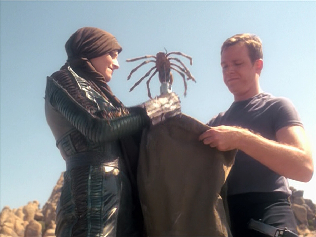 extant_StarTrek_VOY_5x13-Gravity_01345.jpg