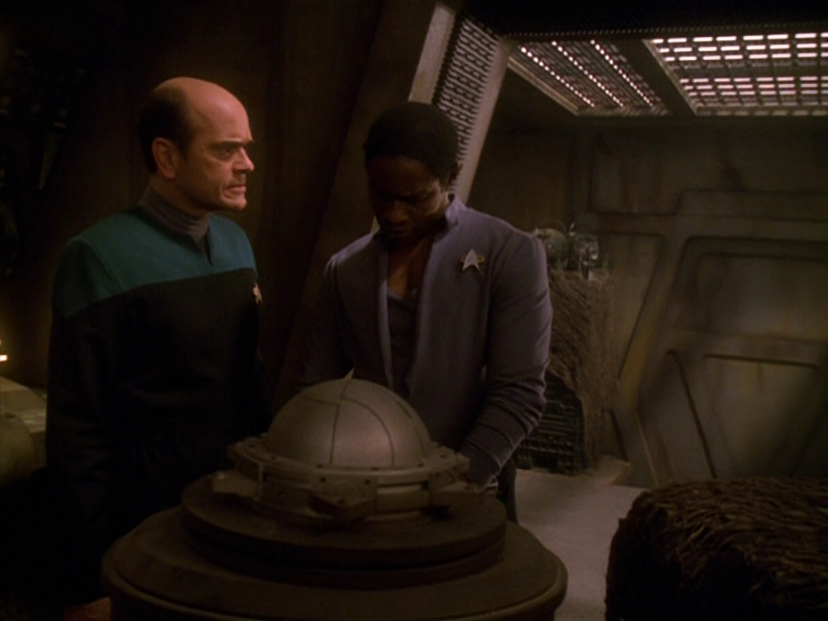 extant_StarTrek_VOY_5x13-Gravity_01368.jpg