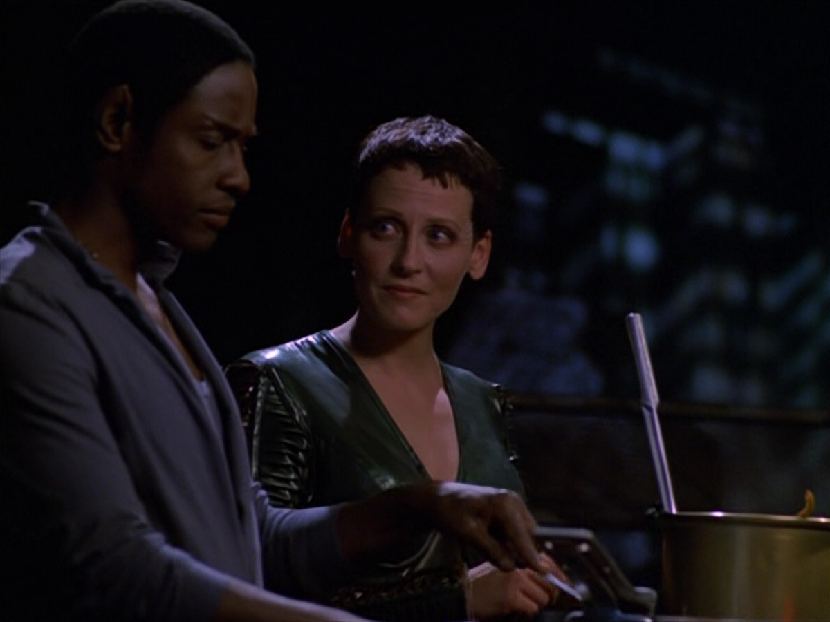 extant_StarTrek_VOY_5x13-Gravity_01409.jpg