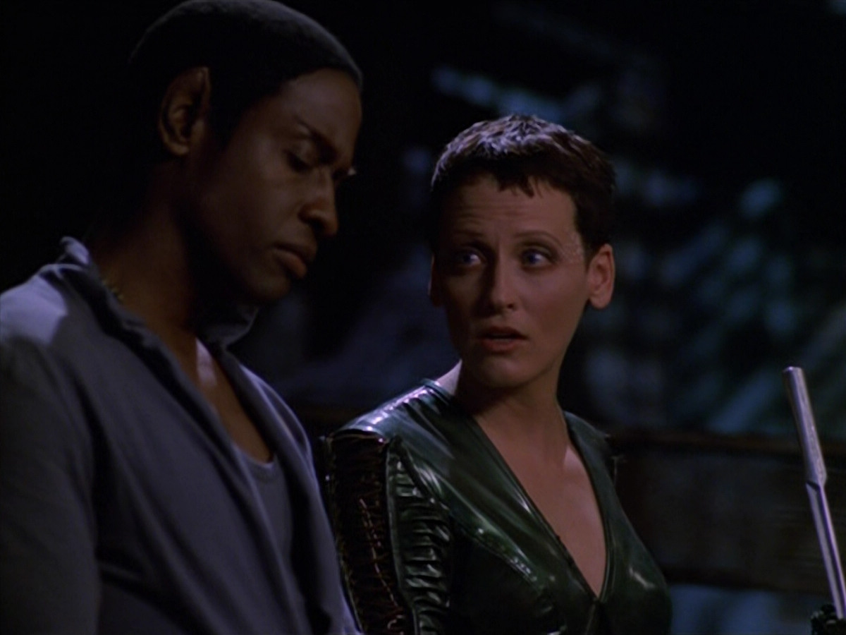 extant_StarTrek_VOY_5x13-Gravity_01421.jpg