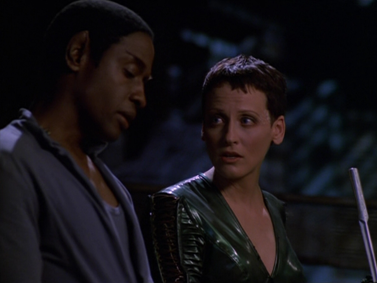 extant_StarTrek_VOY_5x13-Gravity_01422.jpg