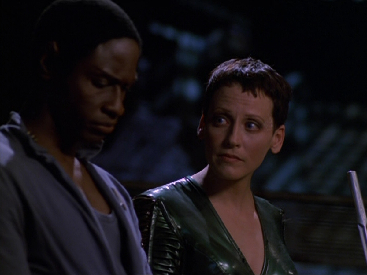 extant_StarTrek_VOY_5x13-Gravity_01425.jpg