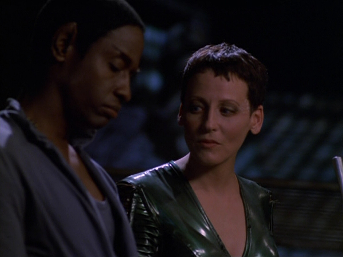 extant_StarTrek_VOY_5x13-Gravity_01428.jpg