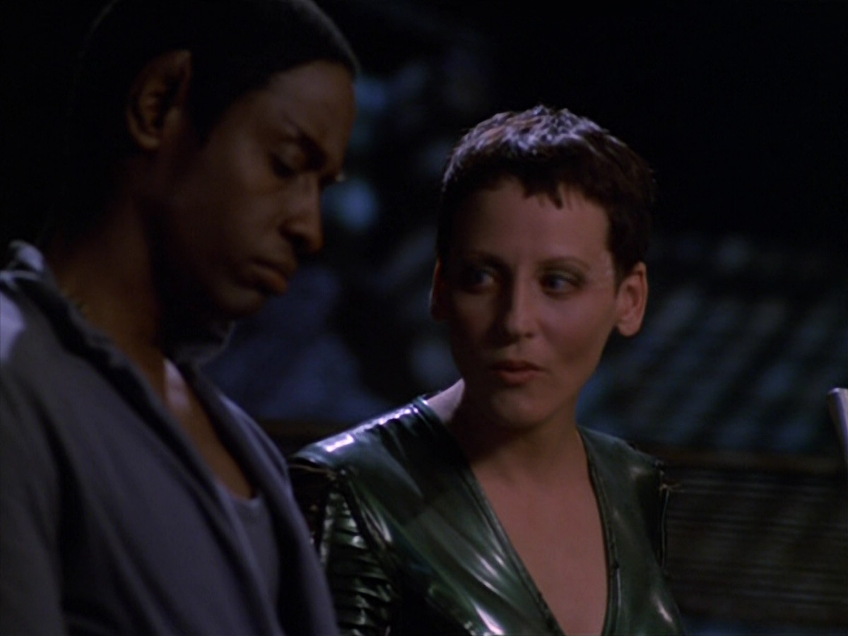 extant_StarTrek_VOY_5x13-Gravity_01429.jpg