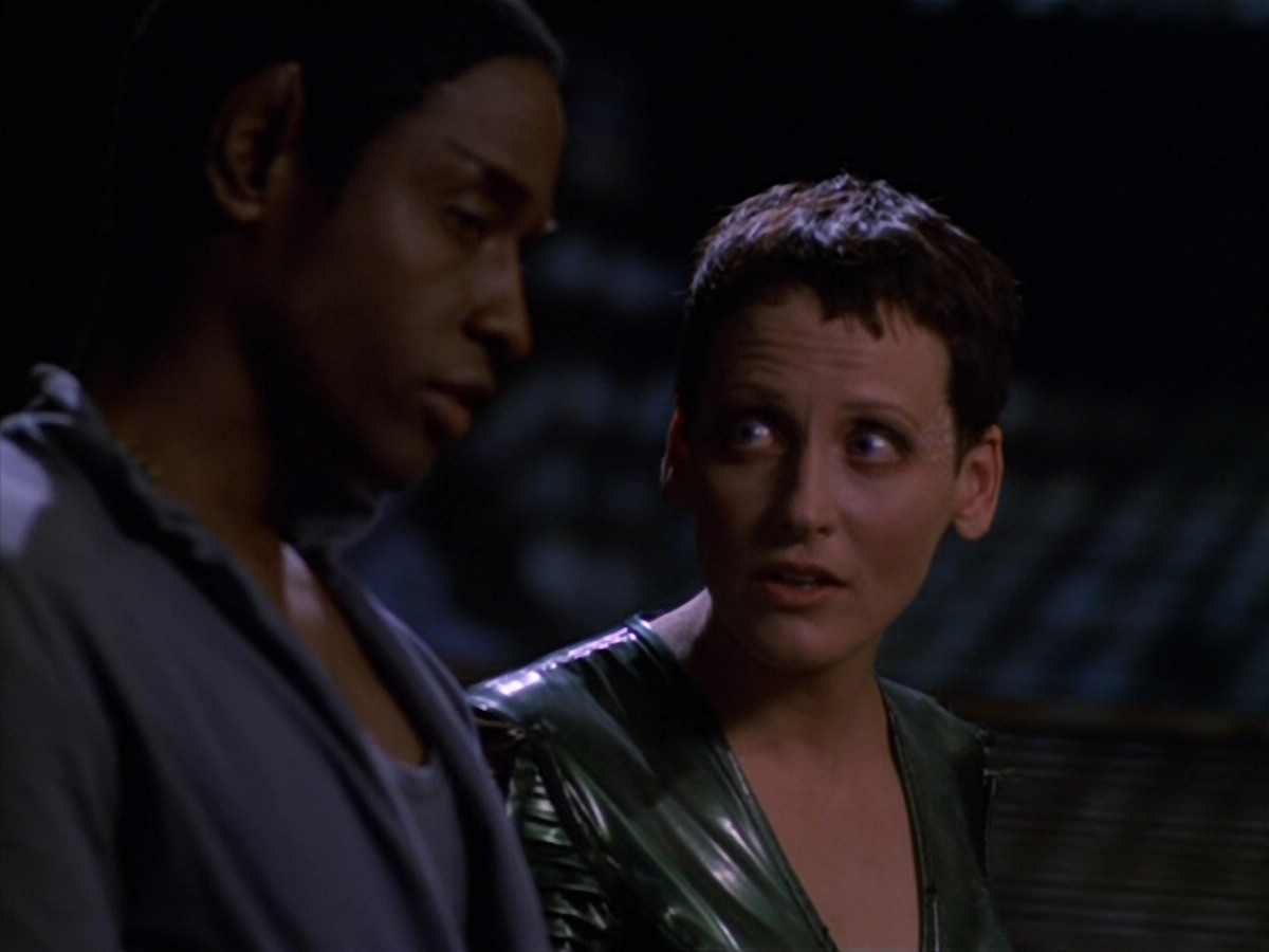 extant_StarTrek_VOY_5x13-Gravity_01432.jpg