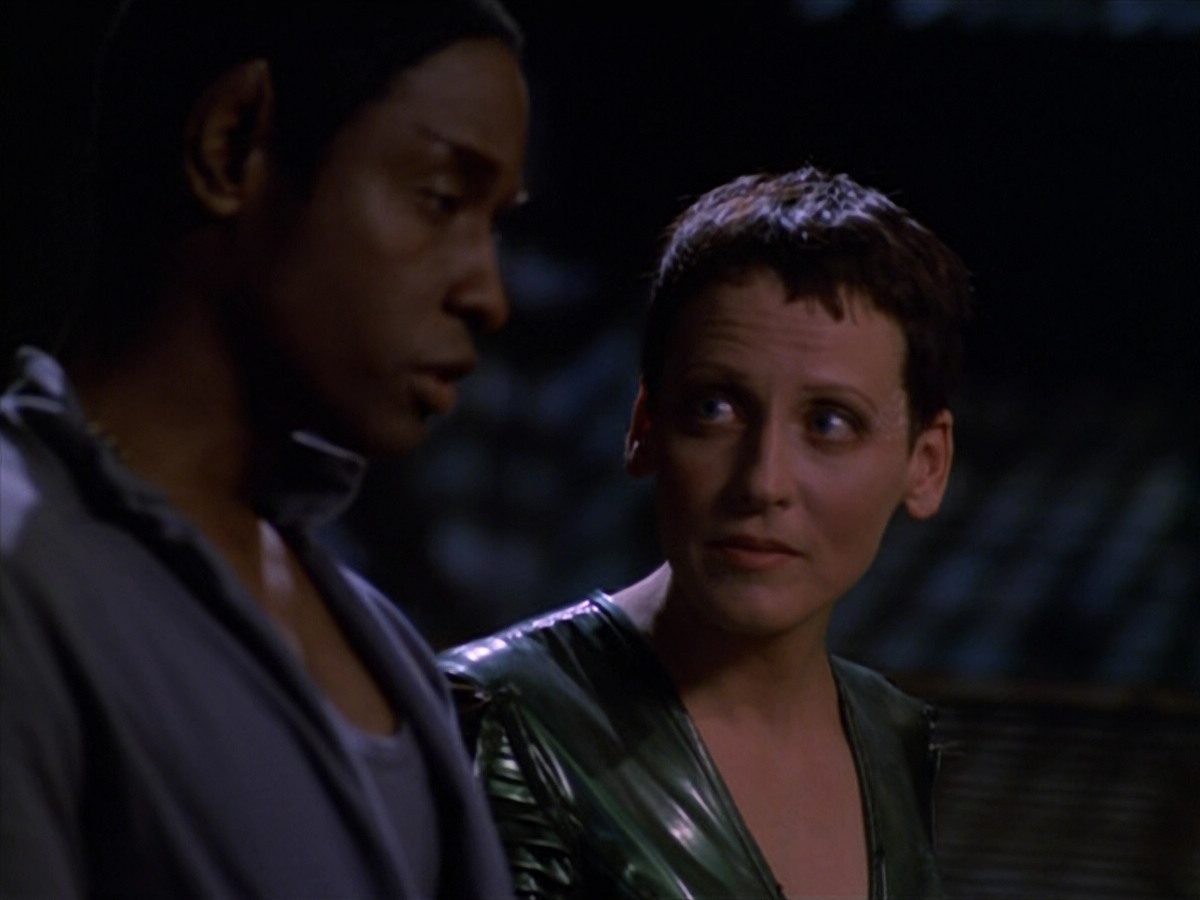 extant_StarTrek_VOY_5x13-Gravity_01433.jpg