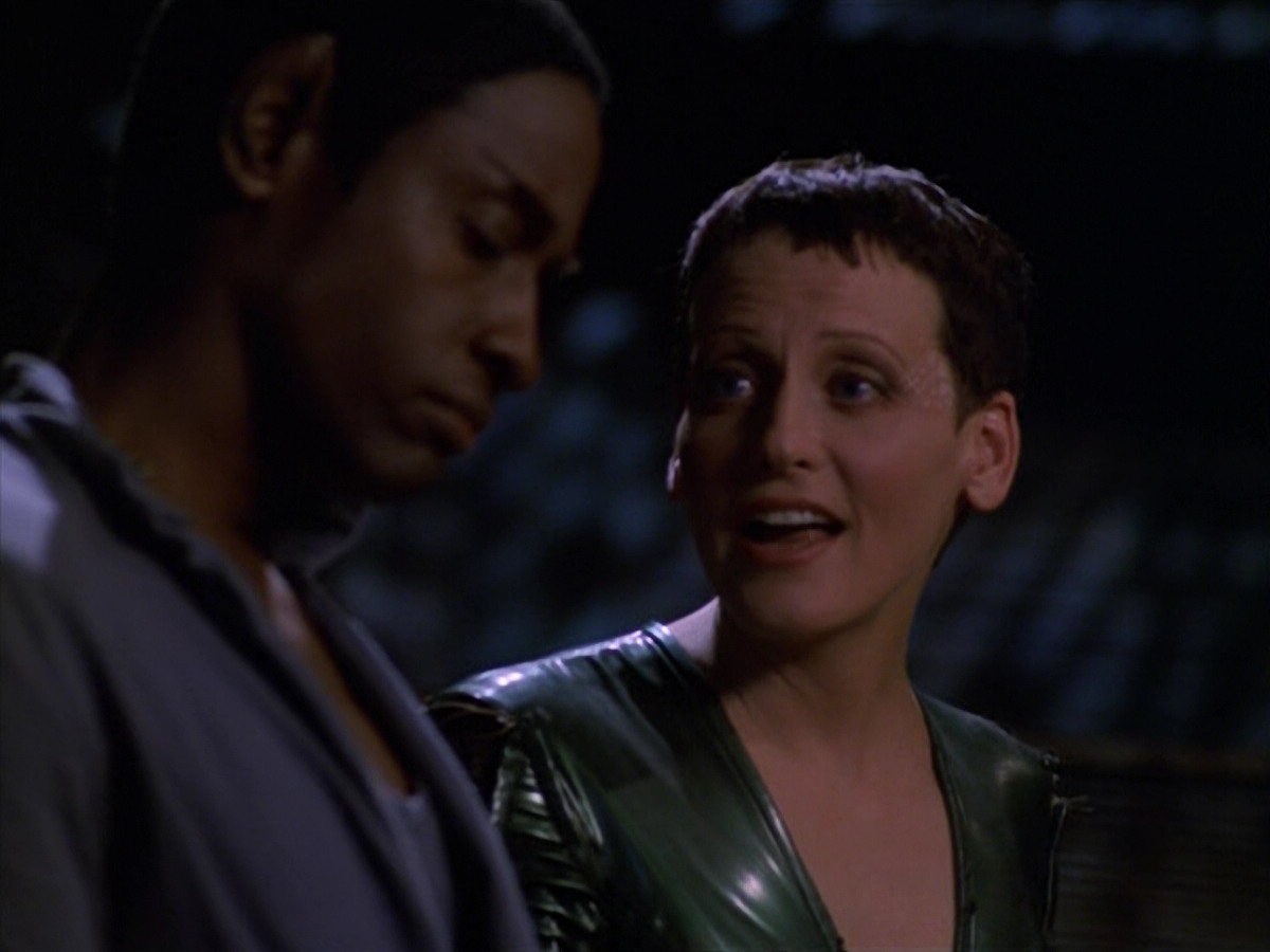 extant_StarTrek_VOY_5x13-Gravity_01436.jpg