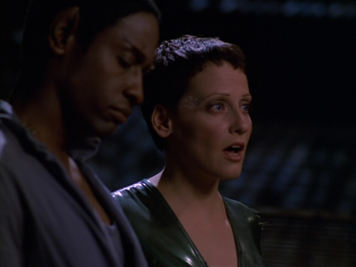 extant_StarTrek_VOY_5x13-Gravity_01439.jpg