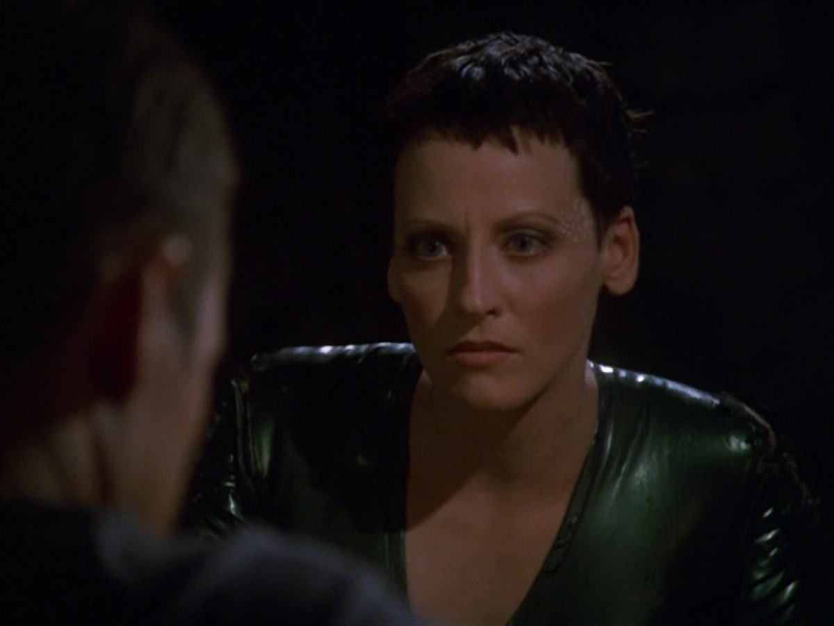extant_StarTrek_VOY_5x13-Gravity_01515.jpg