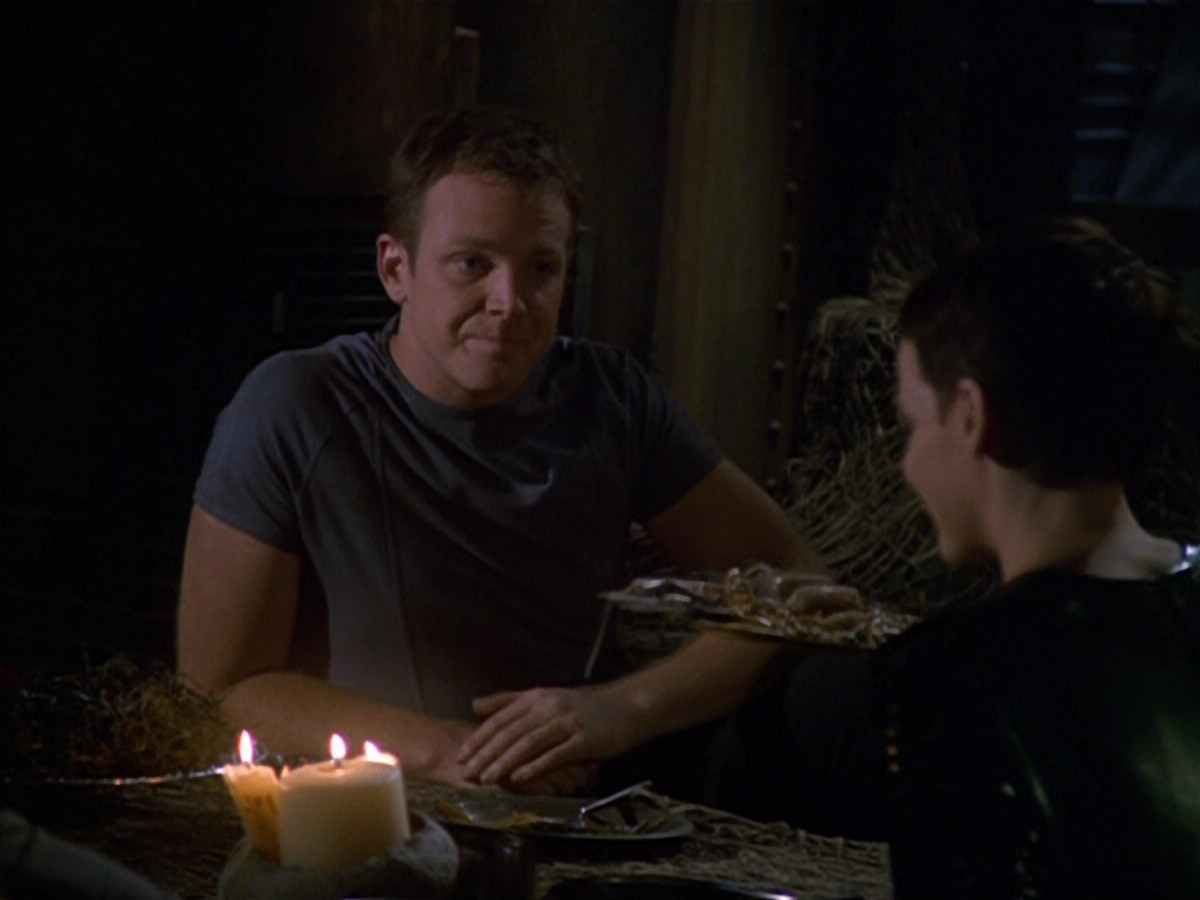extant_StarTrek_VOY_5x13-Gravity_01525.jpg