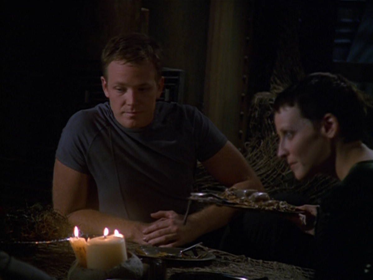 extant_StarTrek_VOY_5x13-Gravity_01526.jpg