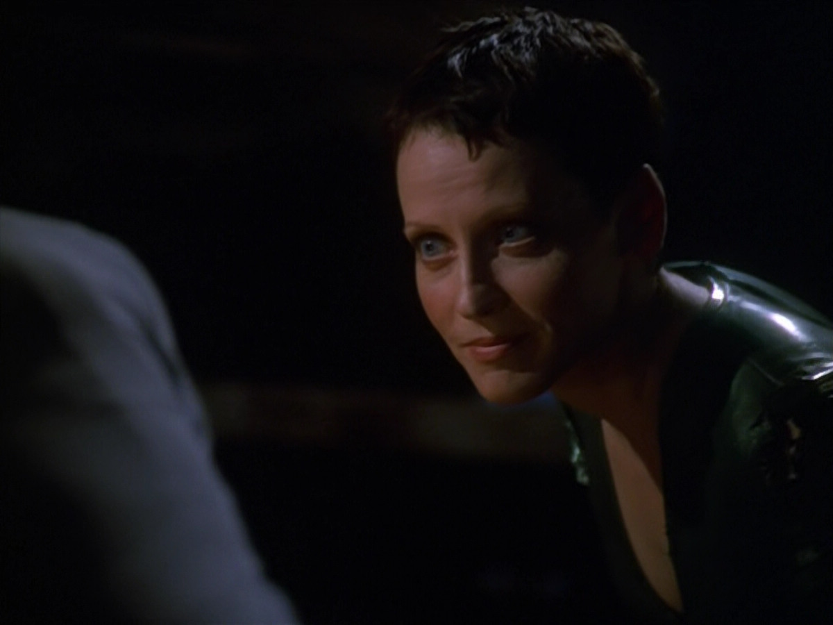 extant_StarTrek_VOY_5x13-Gravity_01531.jpg