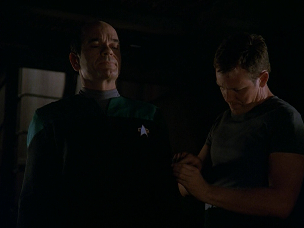 extant_StarTrek_VOY_5x13-Gravity_01544.jpg