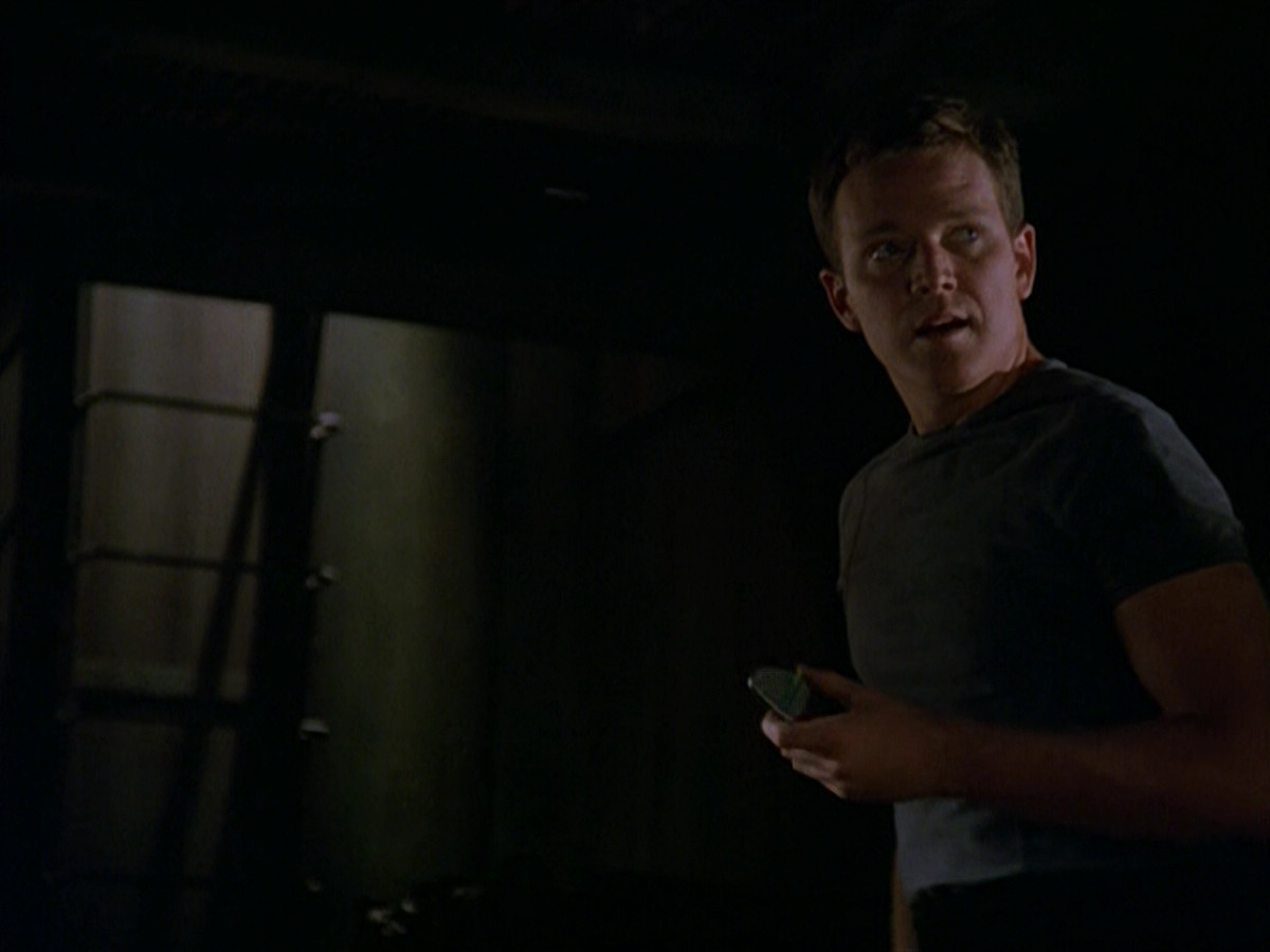 extant_StarTrek_VOY_5x13-Gravity_01549.jpg
