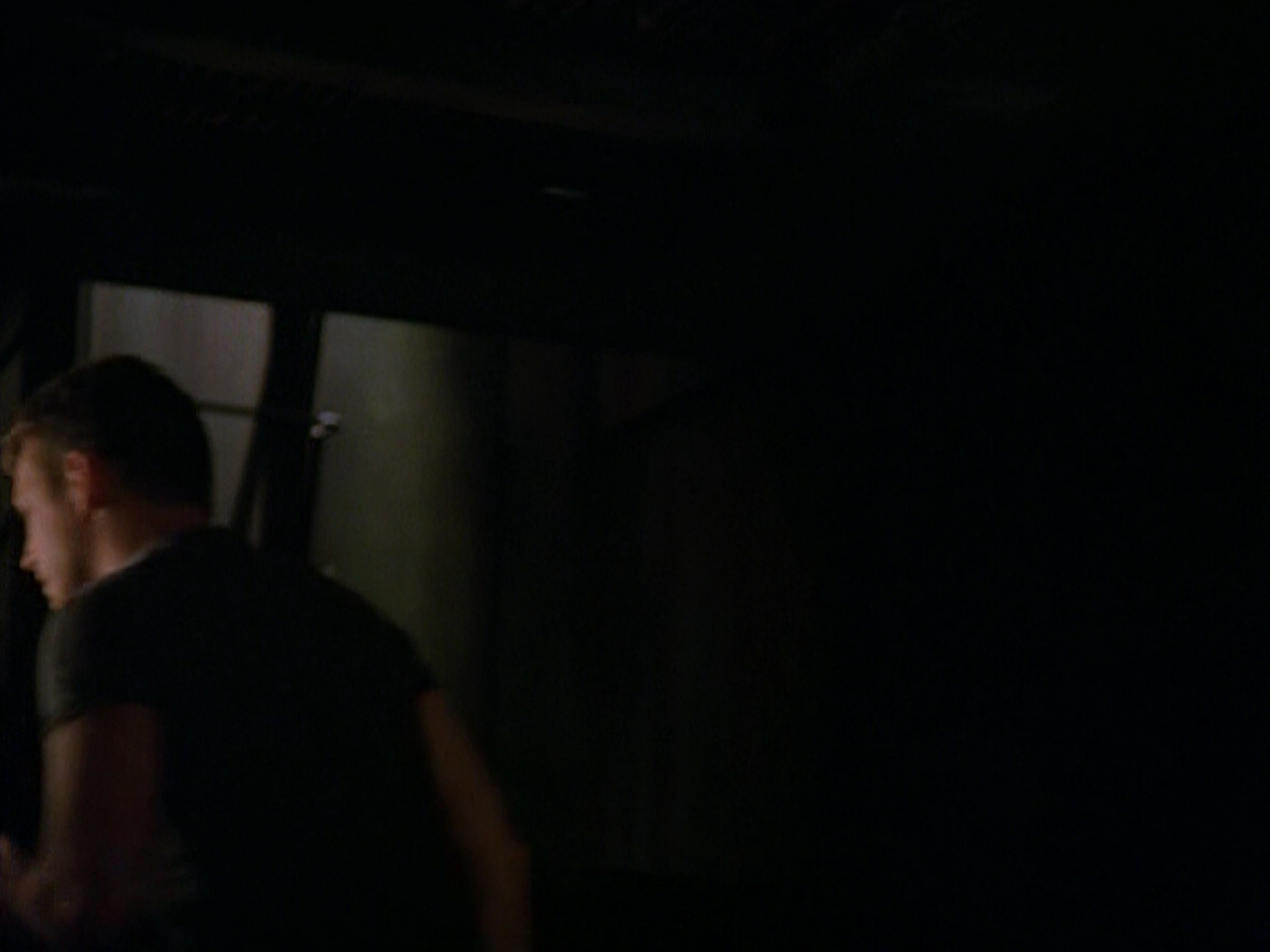 extant_StarTrek_VOY_5x13-Gravity_01551.jpg