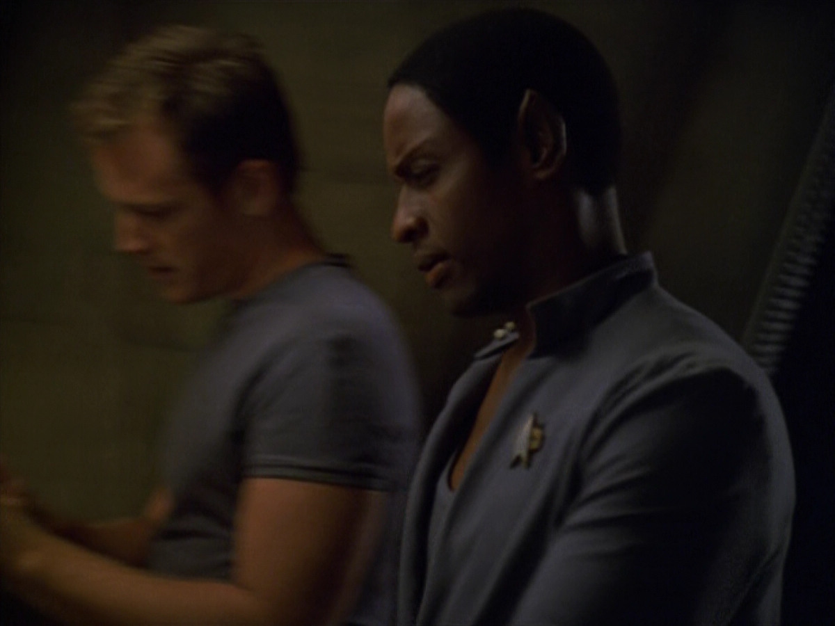 extant_StarTrek_VOY_5x13-Gravity_01562.jpg