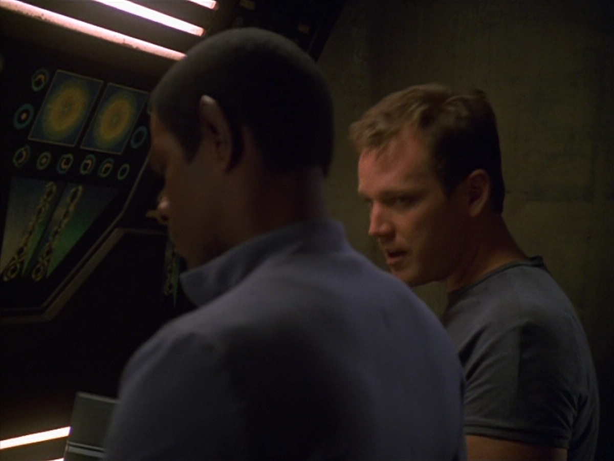 extant_StarTrek_VOY_5x13-Gravity_01564.jpg