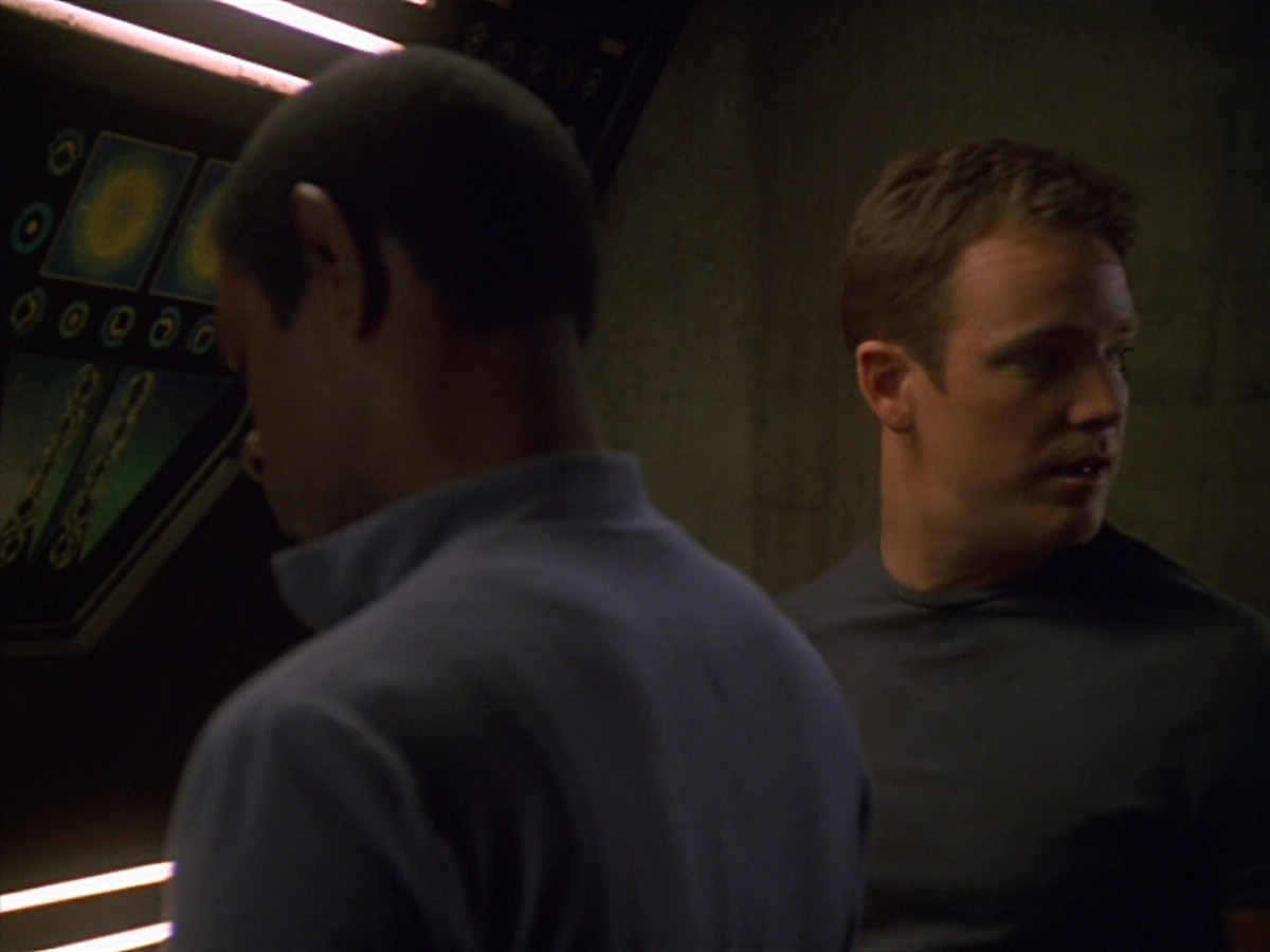 extant_StarTrek_VOY_5x13-Gravity_01567.jpg