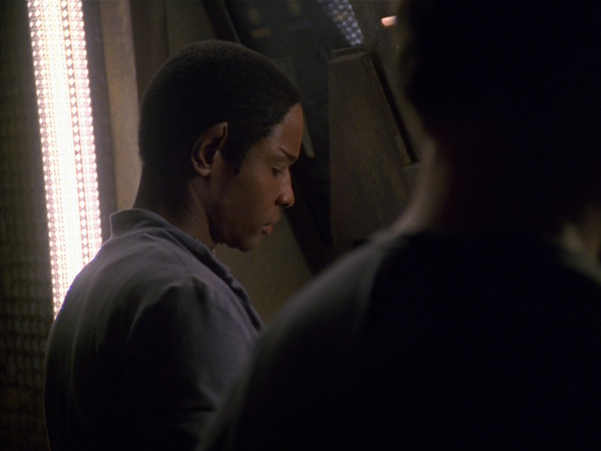extant_StarTrek_VOY_5x13-Gravity_01571.jpg