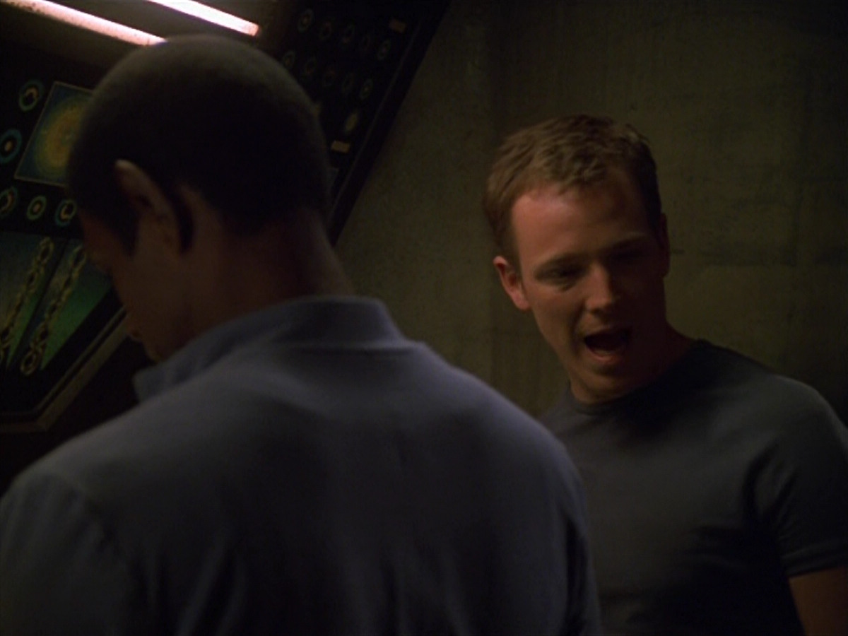 extant_StarTrek_VOY_5x13-Gravity_01581.jpg
