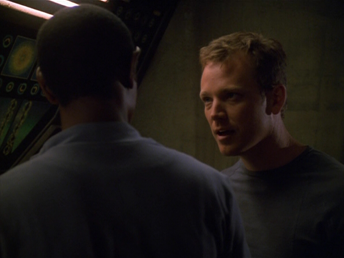 extant_StarTrek_VOY_5x13-Gravity_01590.jpg