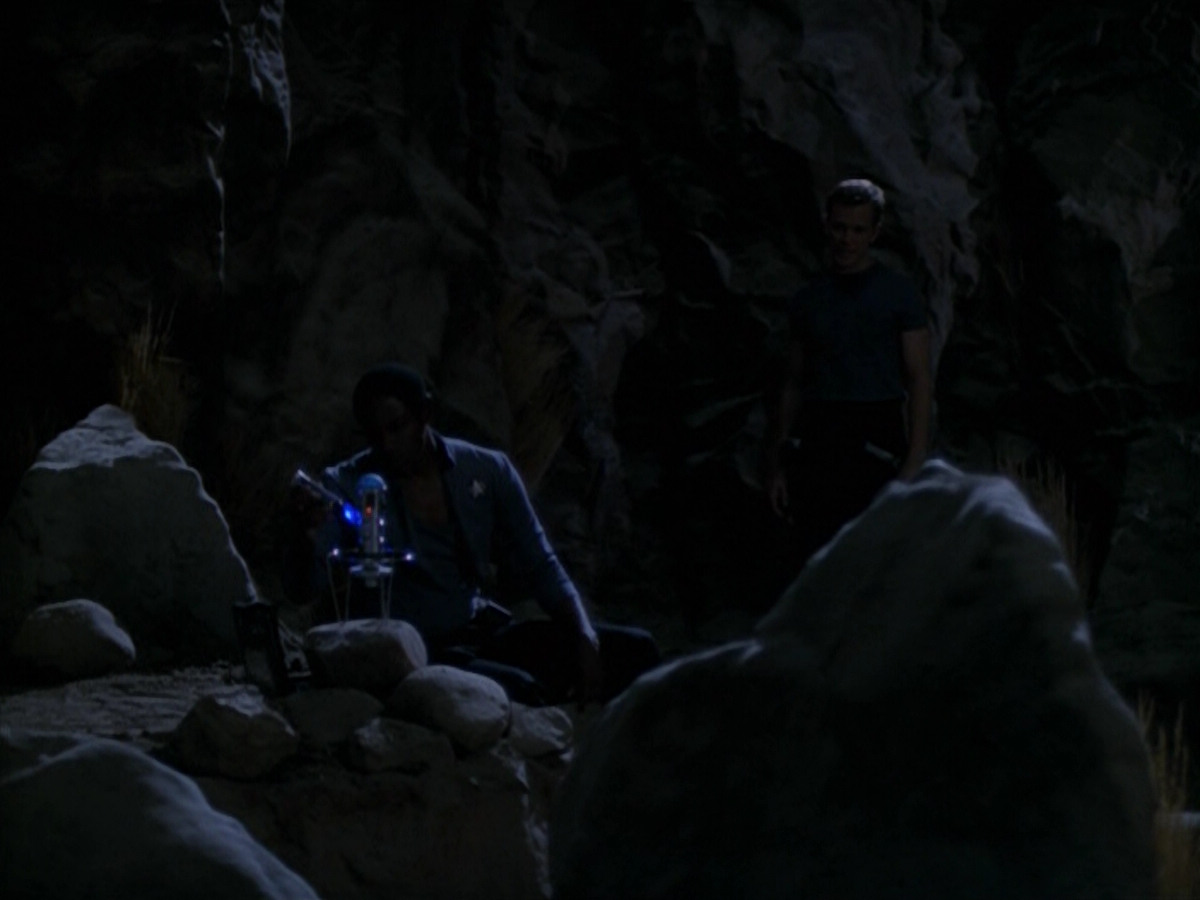 extant_StarTrek_VOY_5x13-Gravity_01636.jpg