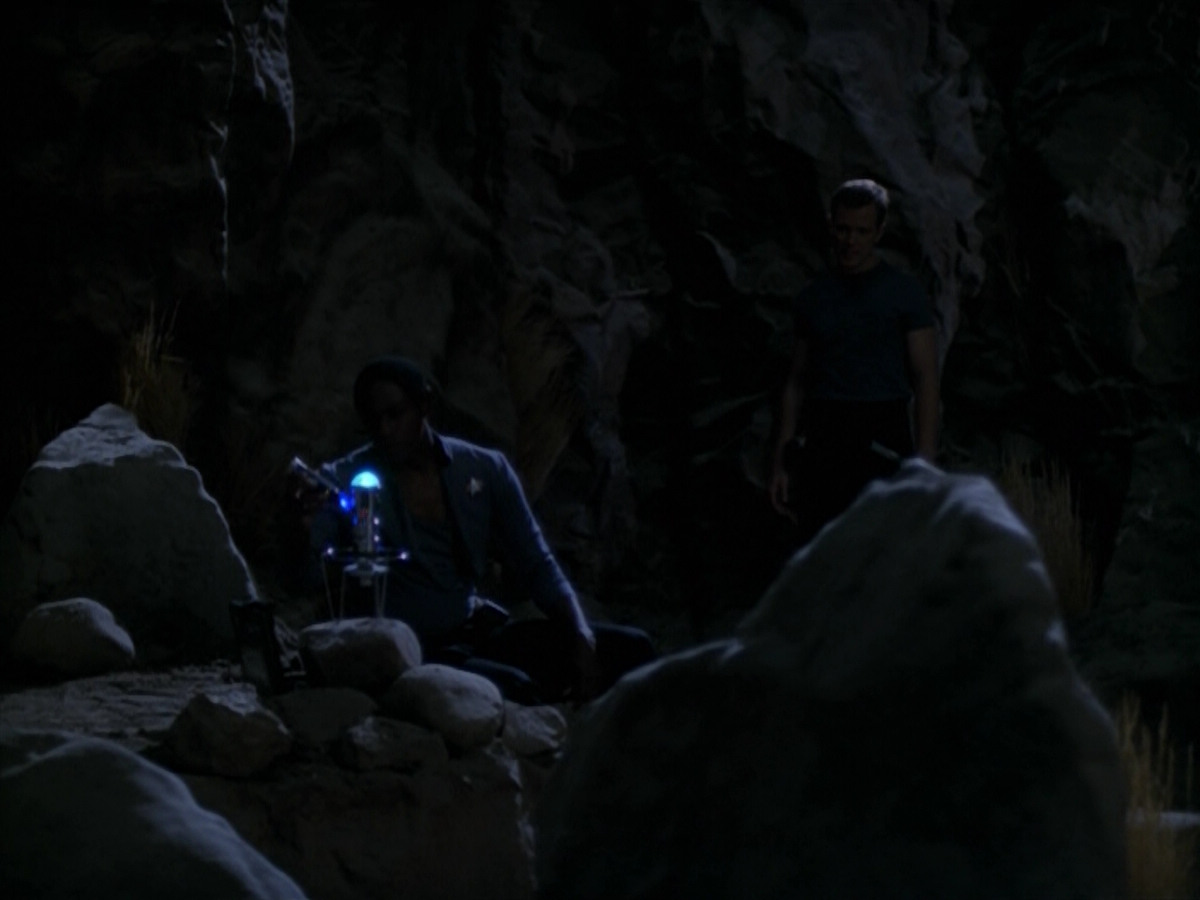 extant_StarTrek_VOY_5x13-Gravity_01637.jpg