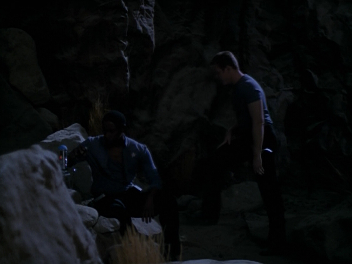 extant_StarTrek_VOY_5x13-Gravity_01676.jpg
