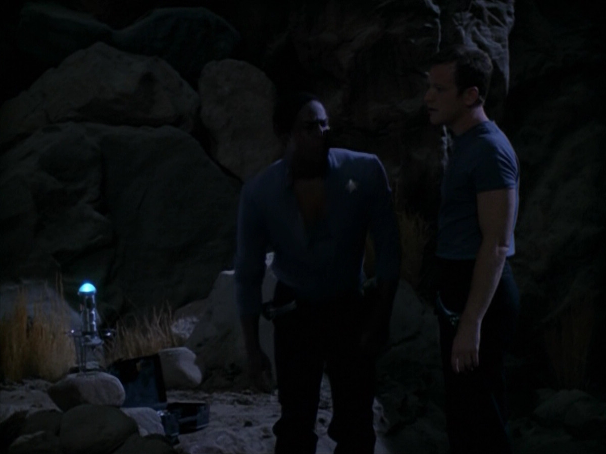 extant_StarTrek_VOY_5x13-Gravity_01742.jpg