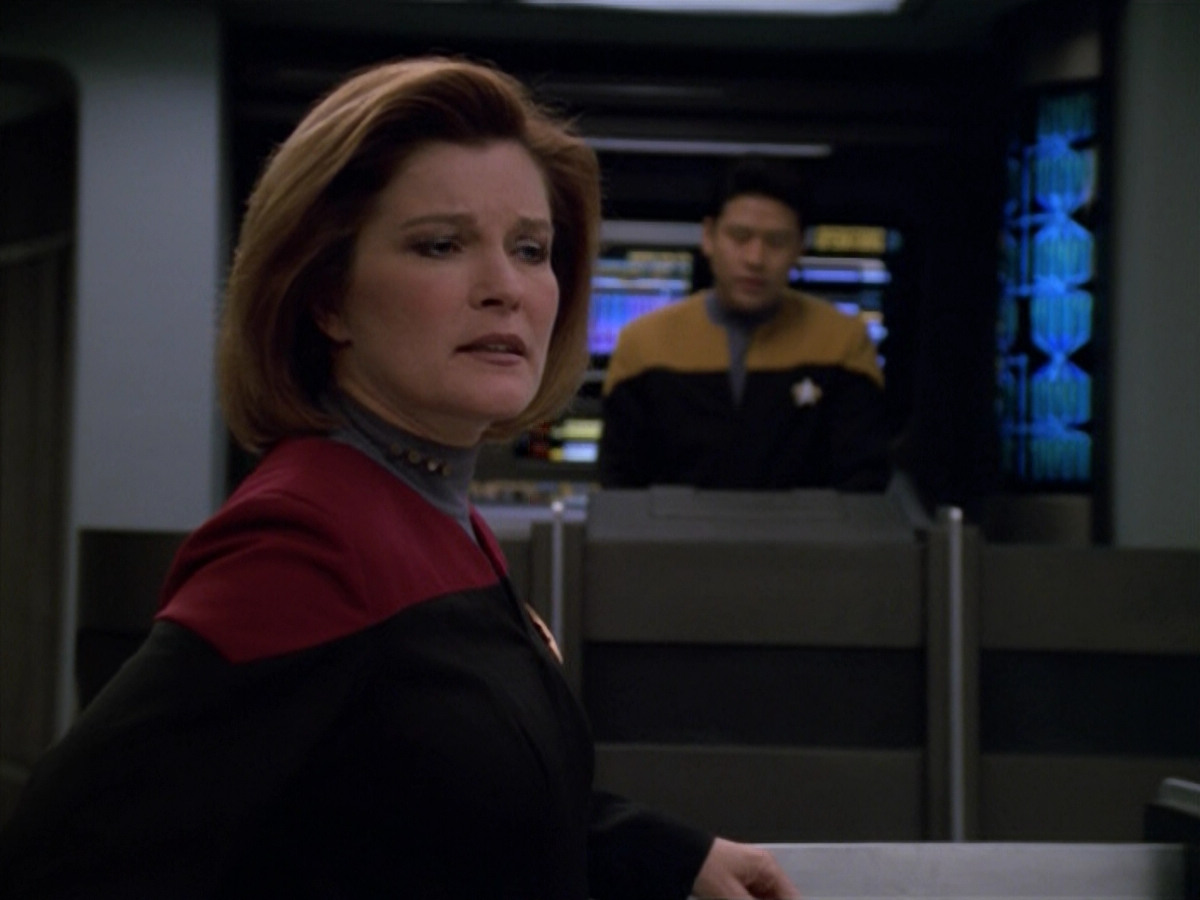 extant_StarTrek_VOY_5x13-Gravity_02033.jpg