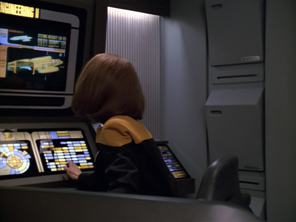 extant_StarTrek_VOY_5x13-Gravity_02039.jpg