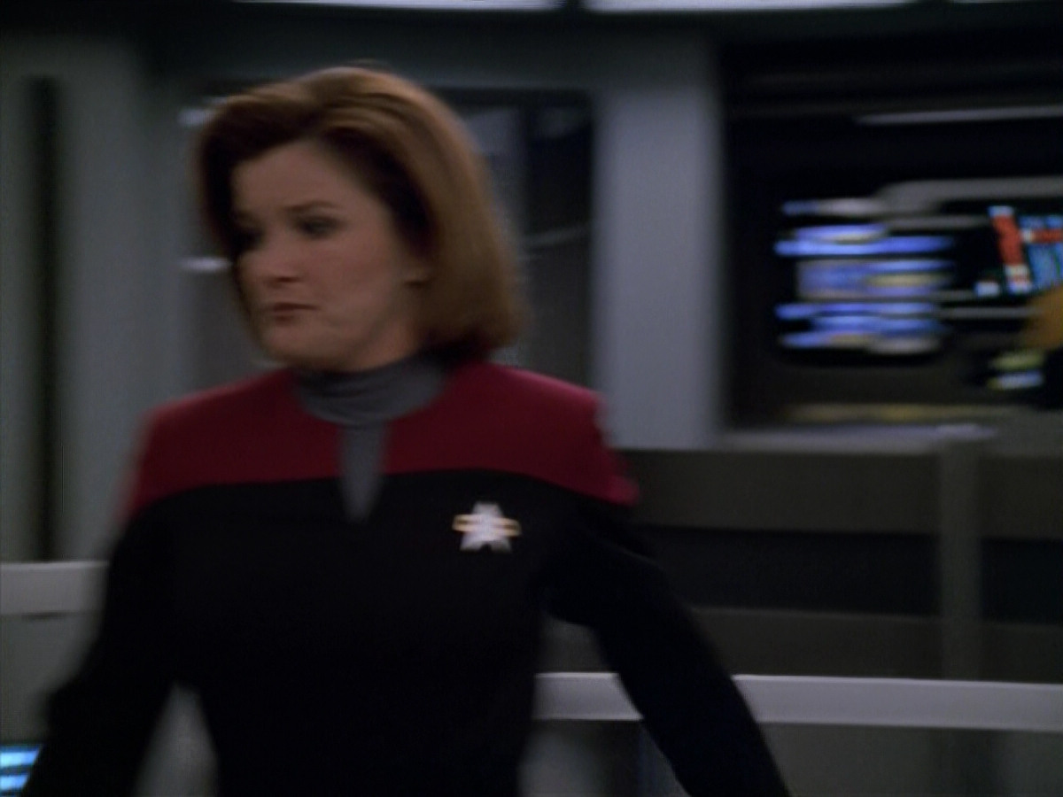 extant_StarTrek_VOY_5x13-Gravity_02045.jpg