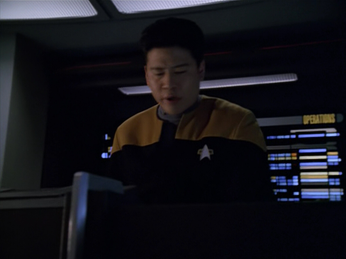 extant_StarTrek_VOY_5x13-Gravity_02062.jpg