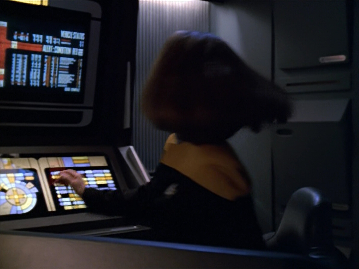 extant_StarTrek_VOY_5x13-Gravity_02077.jpg