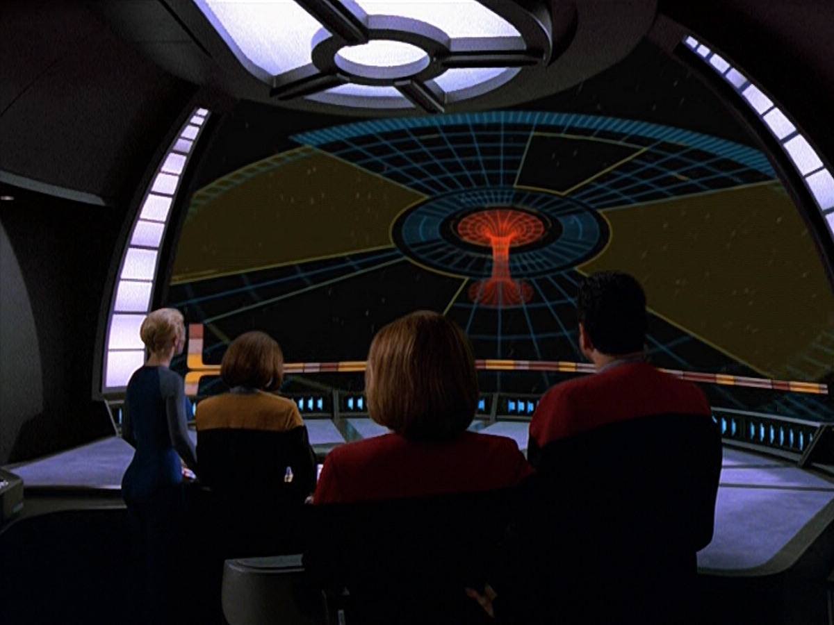 extant_StarTrek_VOY_5x13-Gravity_02114.jpg