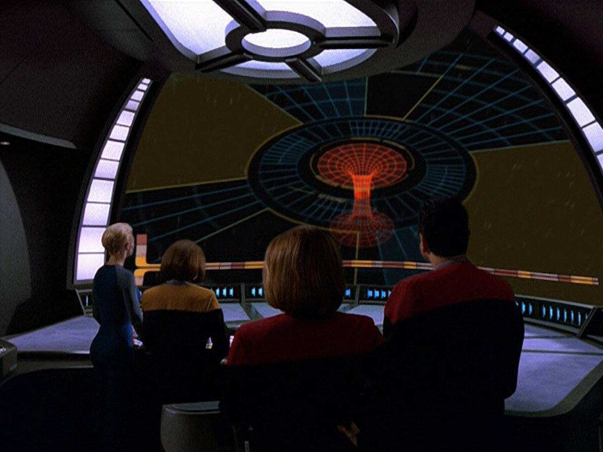 extant_StarTrek_VOY_5x13-Gravity_02115.jpg