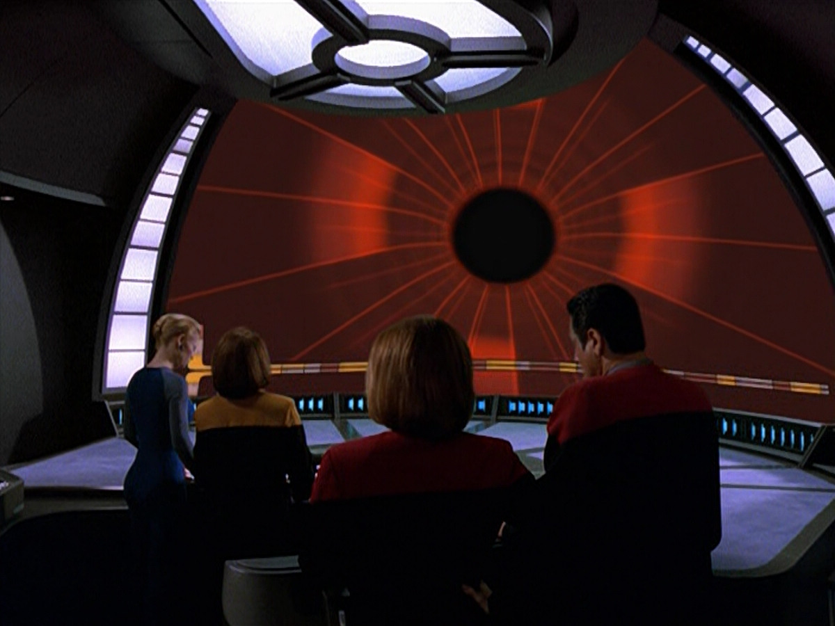 extant_StarTrek_VOY_5x13-Gravity_02127.jpg