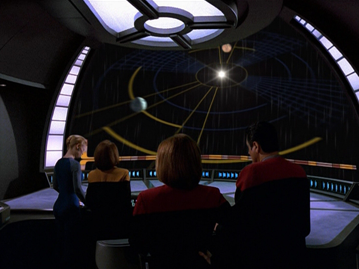 extant_StarTrek_VOY_5x13-Gravity_02128.jpg