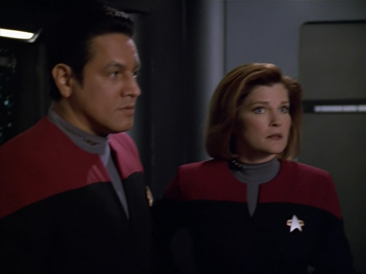 extant_StarTrek_VOY_5x13-Gravity_02156.jpg