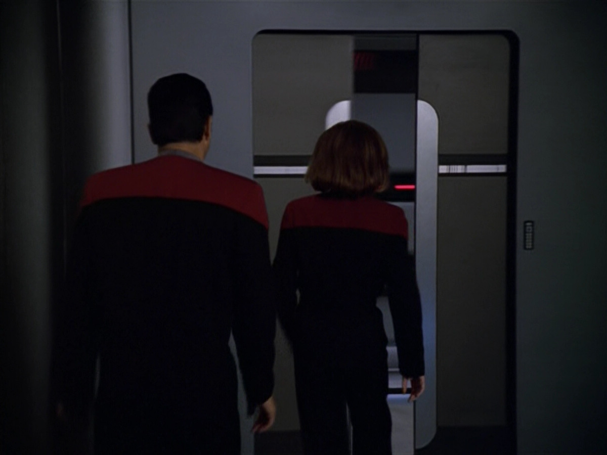 extant_StarTrek_VOY_5x13-Gravity_02161.jpg