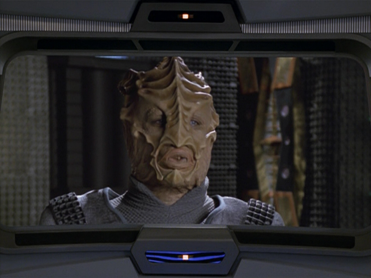 extant_StarTrek_VOY_5x13-Gravity_02213.jpg