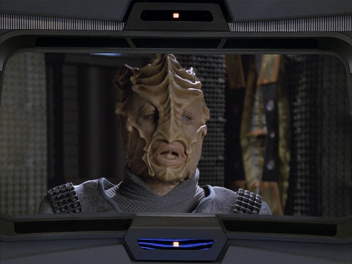 extant_StarTrek_VOY_5x13-Gravity_02215.jpg