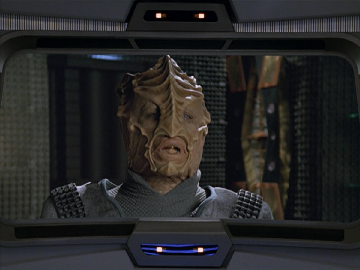 extant_StarTrek_VOY_5x13-Gravity_02221.jpg