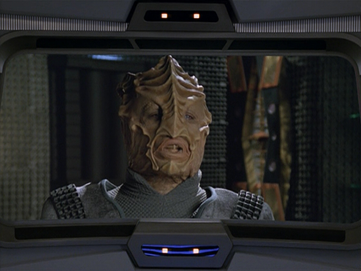 extant_StarTrek_VOY_5x13-Gravity_02225.jpg