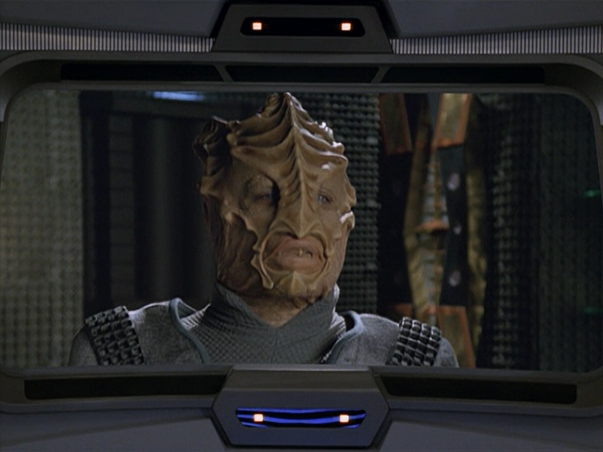 extant_StarTrek_VOY_5x13-Gravity_02235.jpg